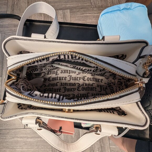 Juicy Couture, Mini Crossbody Bag White Debossed + Card Holder, Ret $79, NWT - Picture 9 of 12